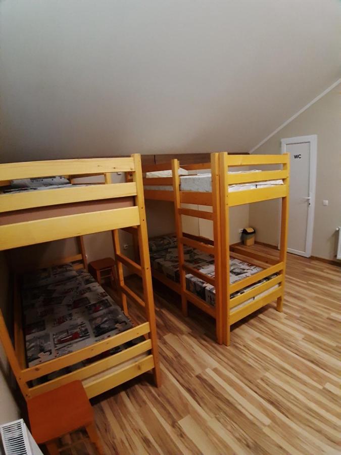 Hostel U Pottera Černivci Esterno foto