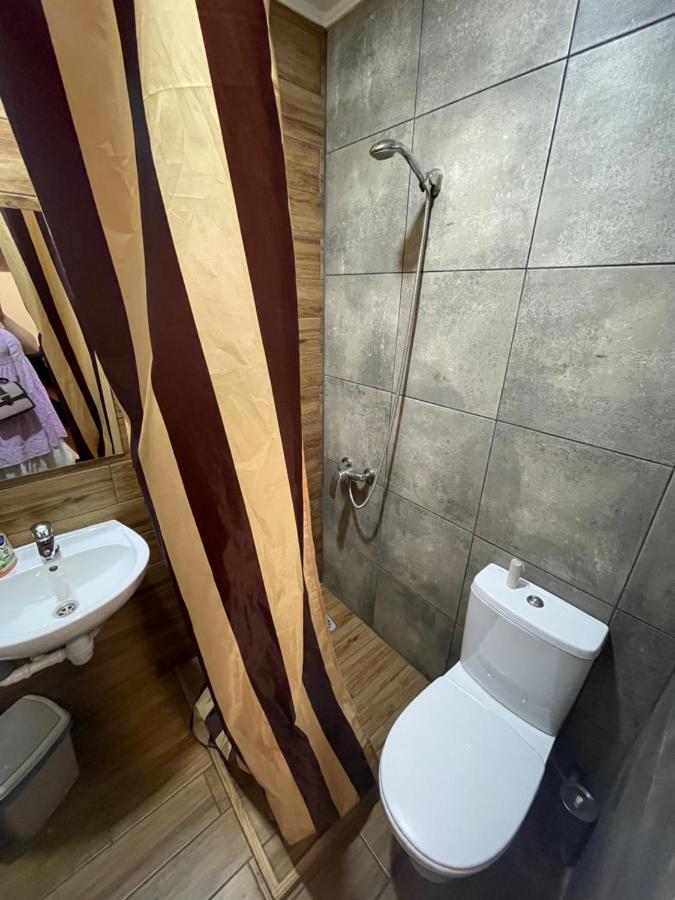 Hostel U Pottera Černivci Esterno foto