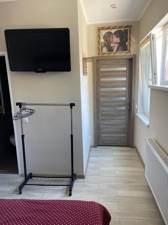 Hostel U Pottera Černivci Esterno foto