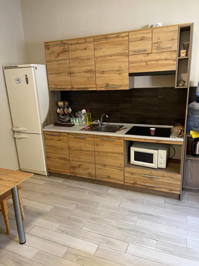 Hostel U Pottera Černivci Esterno foto